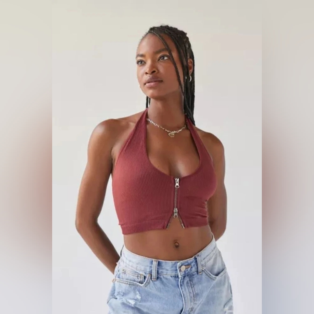 Urban Outfitters Ribbed Front-Zip Halter Top in Burgundy